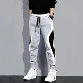 Calça Moleton Masculina com patchwork esportivo